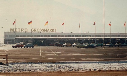METRO Oesterreich, Firmengeschichte, METRO Großmarkt, Expansion