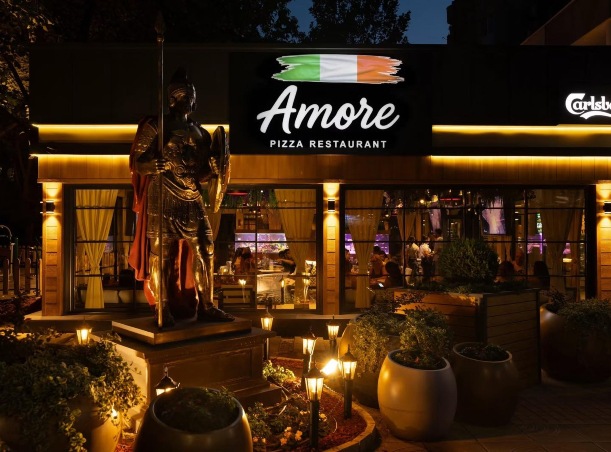 Amore pizza restaurant