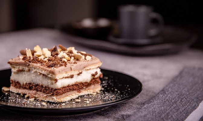 Бисквитена торта