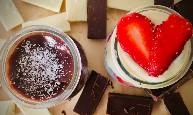 Шоколадов крем с чия и плодове