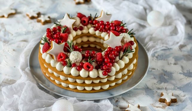 Коледен меден венец