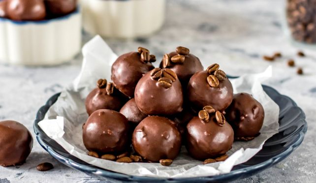 Шоколадови трюфели с кафе и Калуа