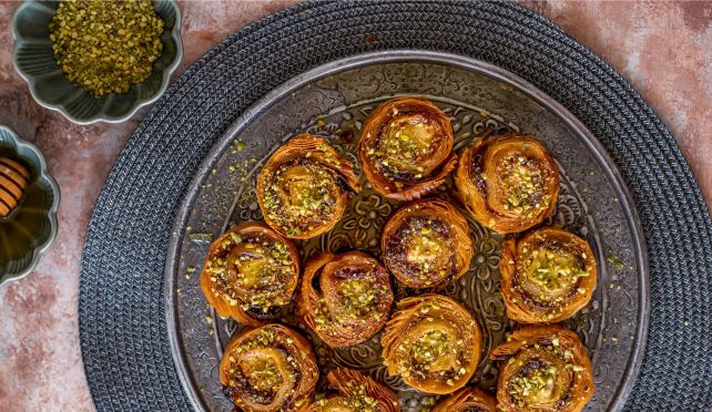 Хрупкави сладко-солени мини банички