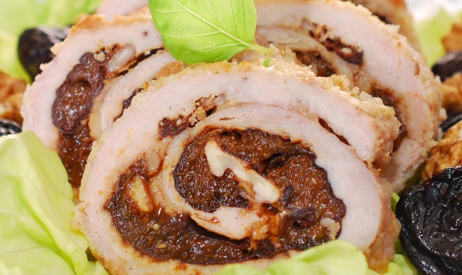 Пълнена пуйка в обвивка от бекон