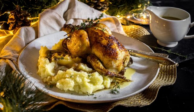 Рецепта за френско петле с плънка от кестени от Елица Сърбева.