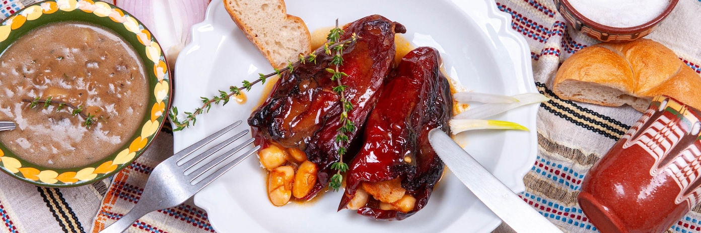 Сушени чушки с боб и манатарки