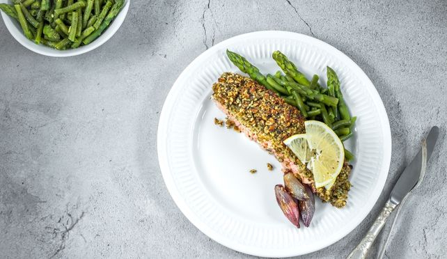 Рецепта за сьомга с хрупкава коричка от Елица Сърбева.