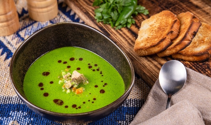 Супа от магданоз със свински дроб