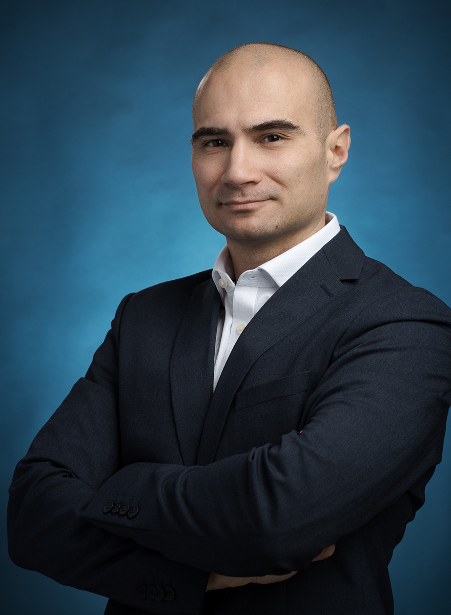 Владислав Любенов