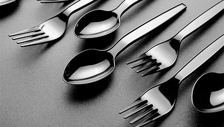 Cubiertos desechables de Makro para hostelería