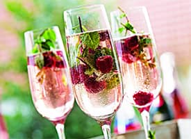 Šumivý malinový koktejl 