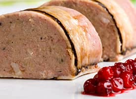 Paštika z vepřového masa s játry a brusinkami