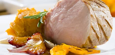 Pečená vepřová kotleta se šťouchanými brambory