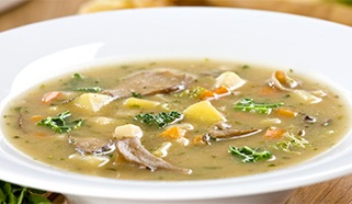 Bramborová polévka s houbami