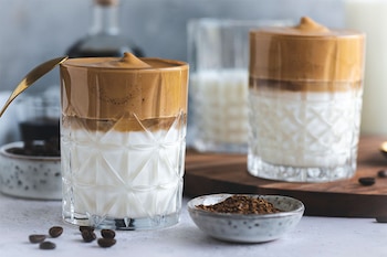 Dalgona Coffee mit selbstgemachtem Kaffeelikör