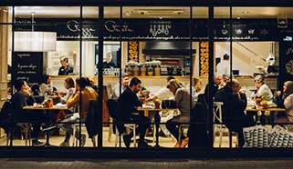 restaurant-customers