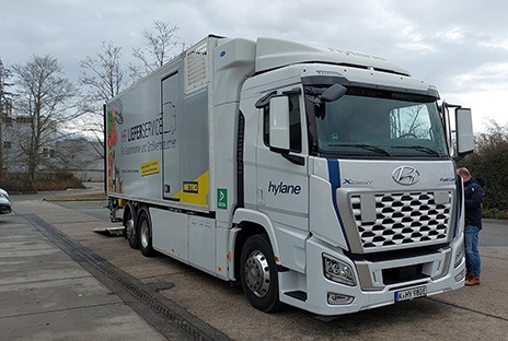 METRO Deutschland setzt erste wasserstoffbetriebene Kühl-LKW ein 