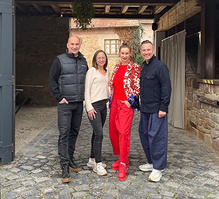 Tim Raue berät im Joujou