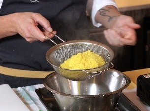 Receta arroz meloso de chipirón y tirabeques - Paso 1