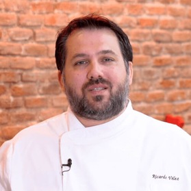 Chef Ricardo Vélez