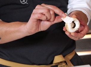 Receta carpaccio de champiñones y carabineros con crema agria - Paso 3