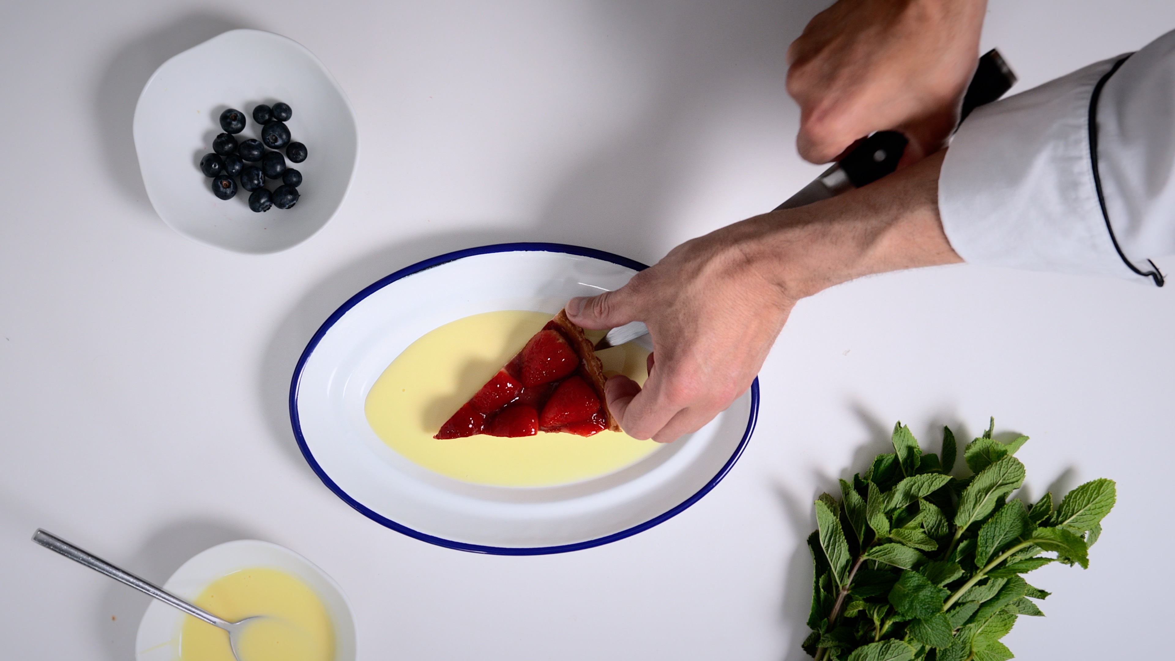 Tarta de fresas rápida para hostelería - Paso 3