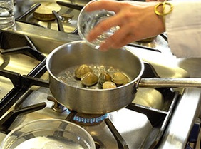 Cómo cocer almejas, berberechos o productos con concha - Paso 2