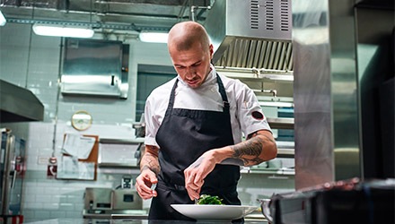 Delantales de Makro para restaurante profesional