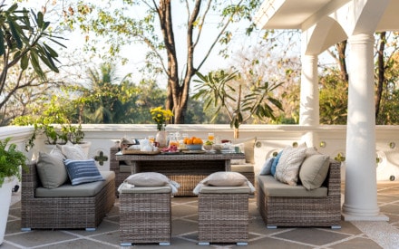 Factors to Consider When Choosing Outdoor Horeca Furniture