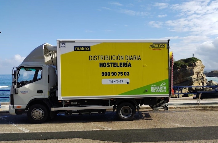 Flota electrica Makro Santander