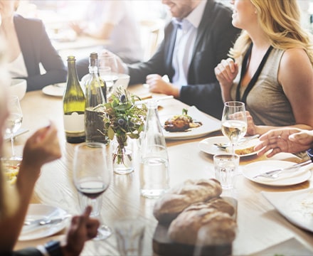 Déjeuner d'affaire au restaurant
