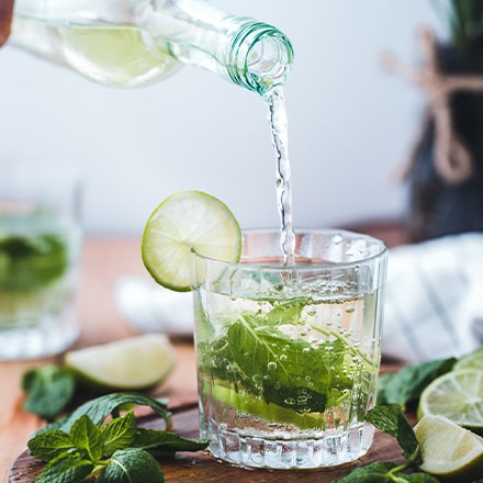 Préparation d'un cocktail - Le Mojito