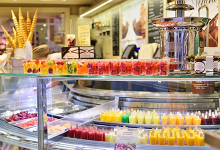 Comptoir de fruits frais à emporter