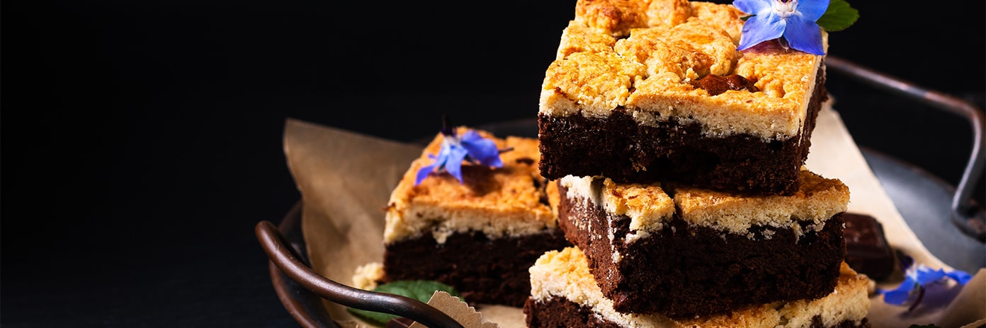 Brookies décorés avec une fleur violette