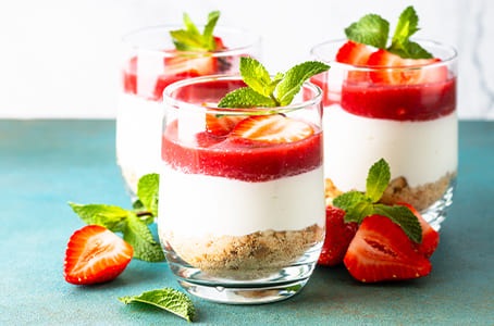 Trois cheesecakes aux fraises