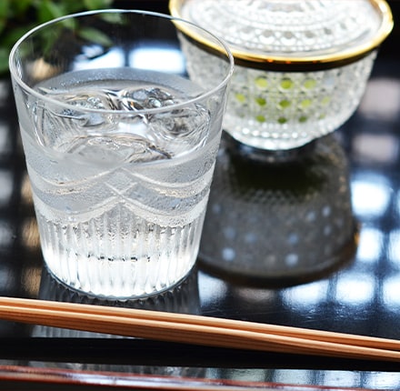 Boisson avec du saké japonais