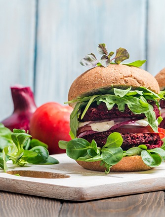 Burger avec des produits frais