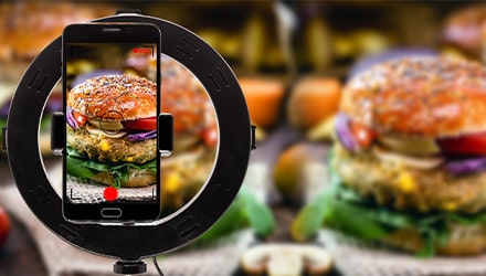 Photo pour Tik Tok avec smartphone