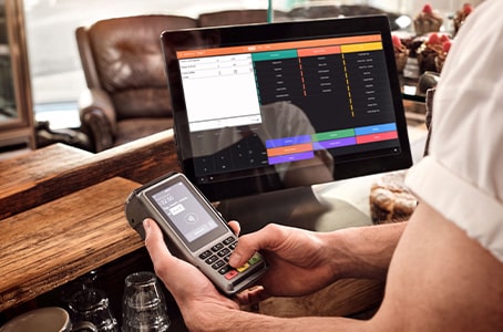 Solution de paiement par TPE avec une tablette pour les encaissements