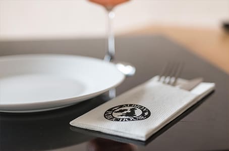 Serviette avec logo réalisée par Trader d’Images