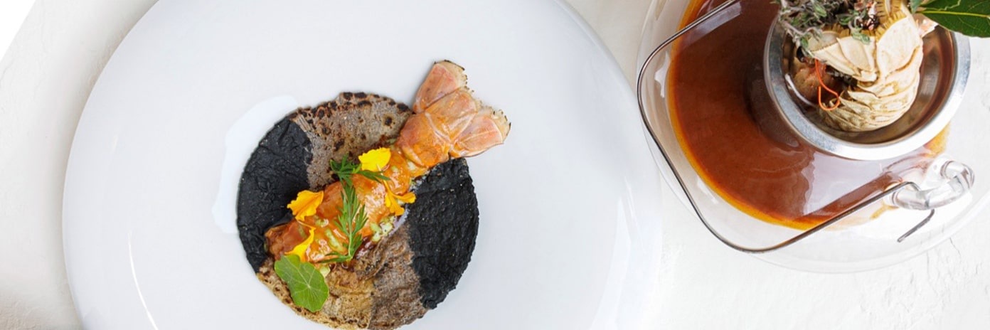 Recette de chef – Langoustine en taco tricolore, émulsion de langoustine et consomme mexicain de langoustine – Enrique Casarrubias