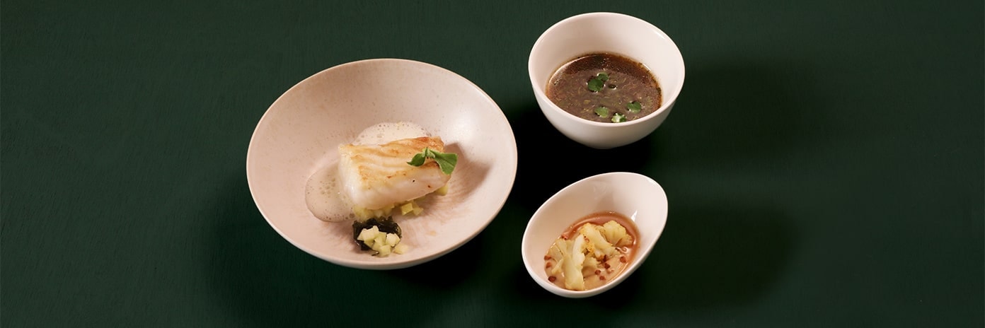 Recette de chef - Le turbot au champagne, parfum d'hiver et bouillon des abysses