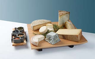 Recette de chefs - Planche de fromage de régions et condiments
