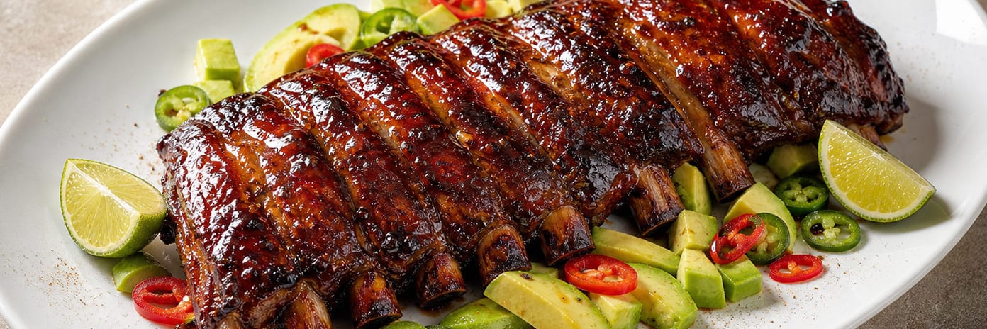 Recette de chef - Travers de porc grillé, laqué, piment, avocat, citron vert