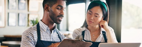 Echange entre collaborateurs