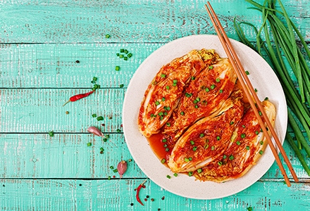 Le kimchi : spécialité coréenne de légumes fermentés