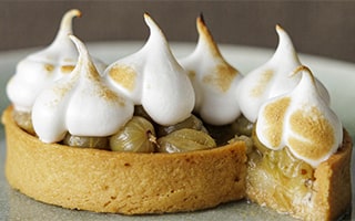 Recette de chef – Tartelette à la groseille à maquereau meringuée - Denise Hoquet