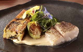 Recette de chef - Bar cuit à la vapeur avec Gibanica