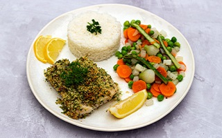 Recettes de chefs | Cabillaud en croûte d'herbe, poêlée de légumes primeurs et riz