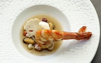 Recette de Chef - Crevette sauvage, fruits de mer et crémeux de chou-fleur